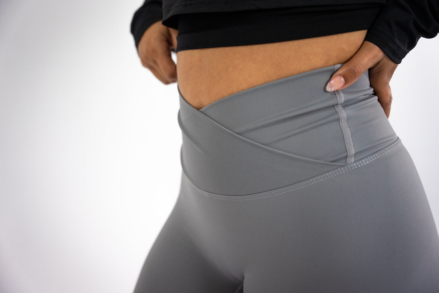 Cross Cloud Shorts | Silver