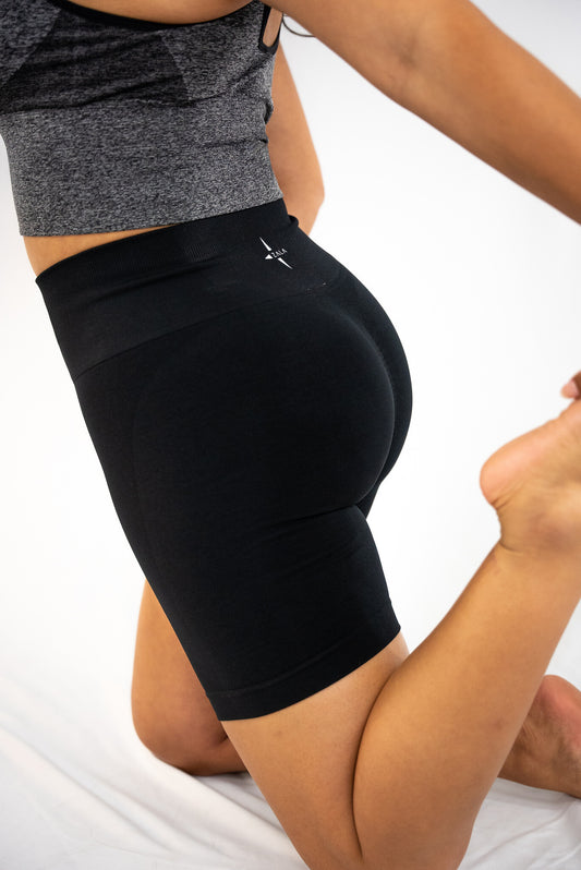 Boost Shorts | Black